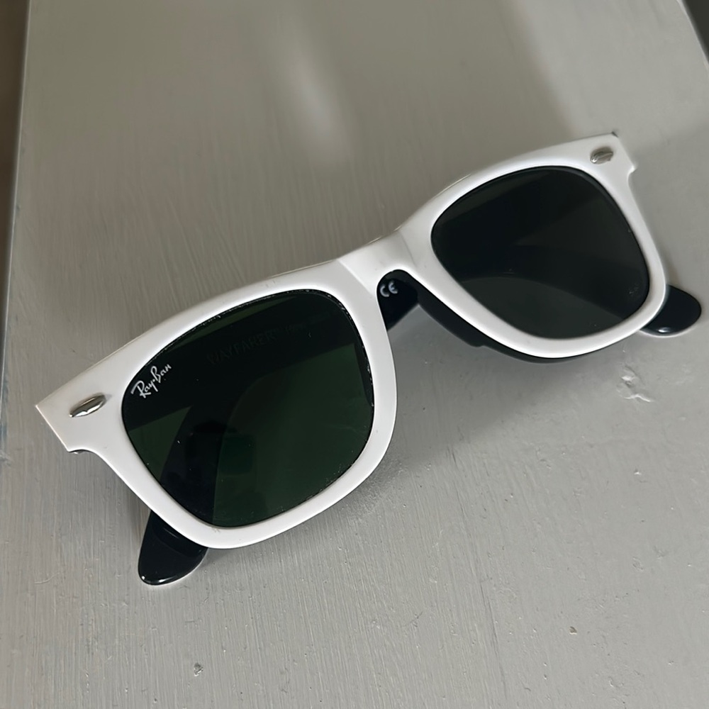 Ray-Ban Wayfarer White Sunglasses 50mm